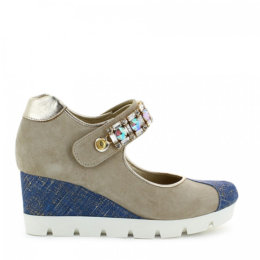 Chaussures femme beige / or